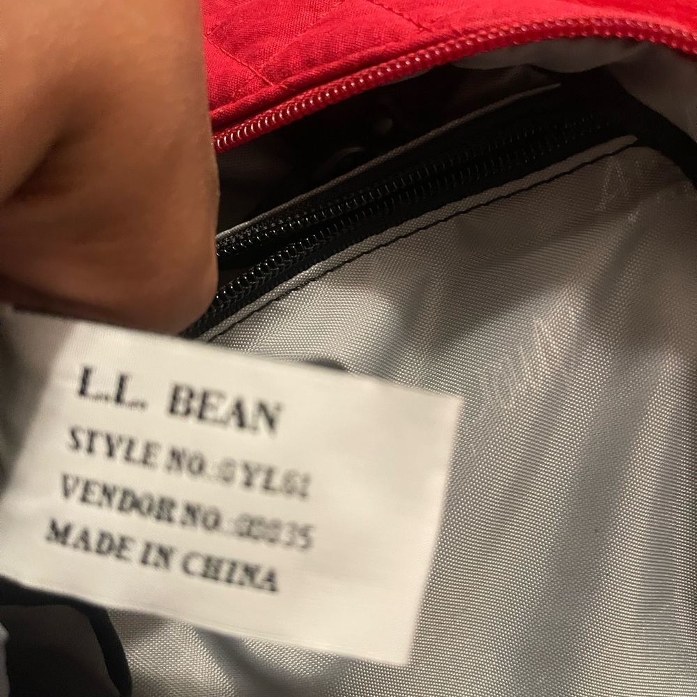L.L. Bean Red Quilted Crossbody Bag - Picture 4 of 8